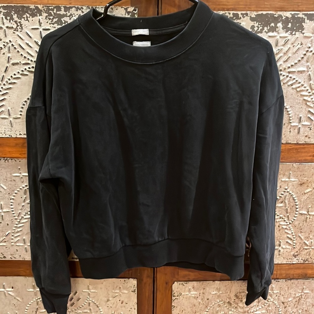 Gap cropped sweatshirt xs